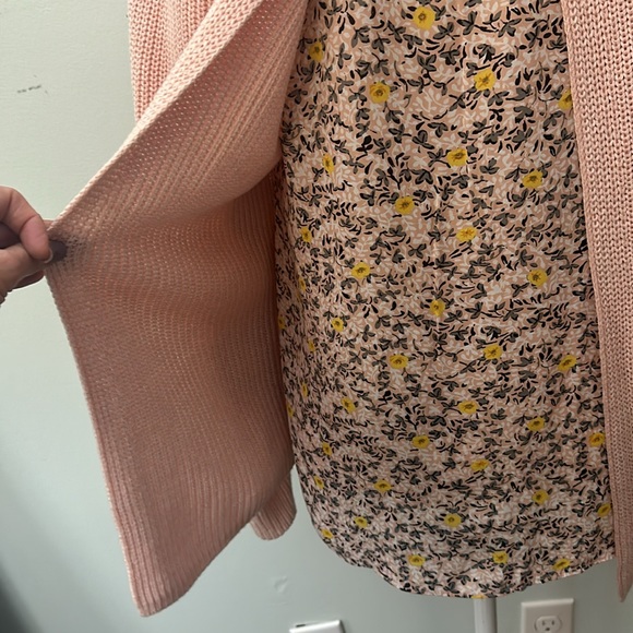 LOFT Sweater - Picture 5 of 9